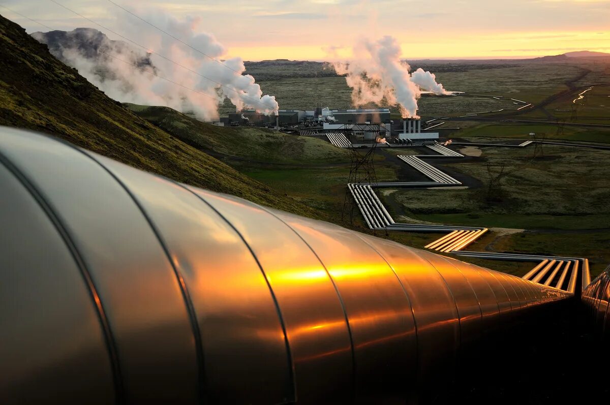 Самое мощное теплое. Геотермальная энергия в Исландии. Геотермальная станция Hellisheidi в Исландии. Несьявеллир ГЕОТЭС, Исландия. Альтернативная энергия геотермальная энергия.