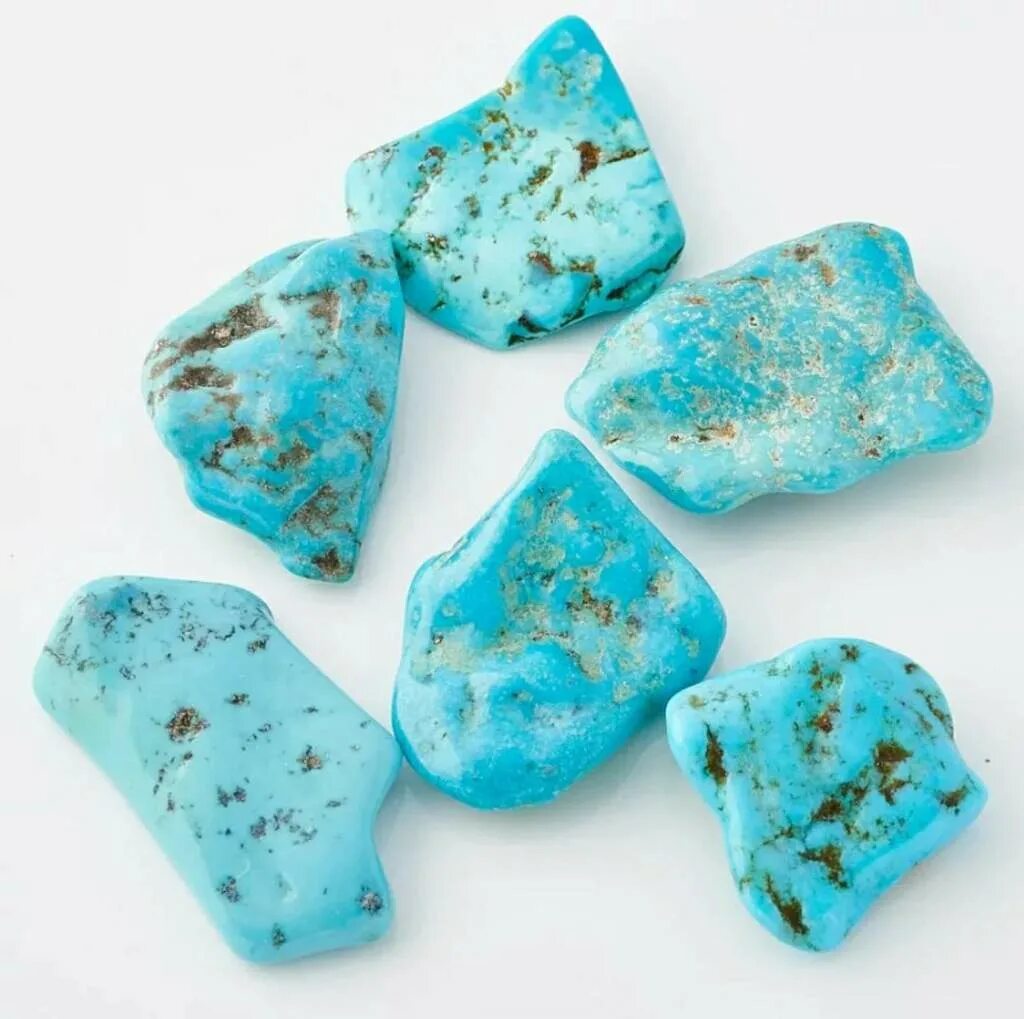 Лазурит бирюза камень талисман. Лазурная бирюза камень. Синайская бирюза. Бирюза камни 1мл. Туркуаз камень.