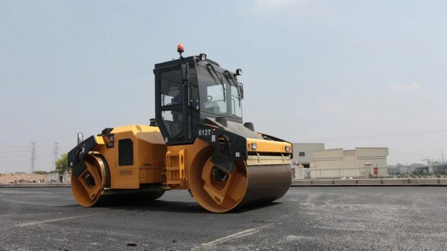 Экскаватор liugong clg942ehd. Каток liugong clg 6620e. Каток liugong clg6616e. Каток грунтовый liugong clg 6612e. Каток грунтовый liugong clg6616e.