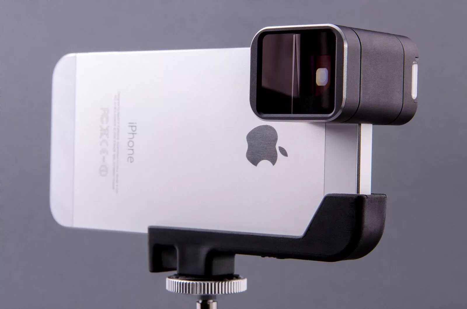 Анаморфный объектив для iphone. Sirius Anamorphic Lens Adapter iphone. Адаптер под объектив для iphone 11. Анаморфотный объектив для айфона.