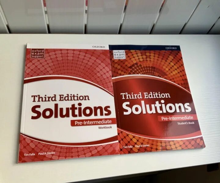 Solutions 3 edition elementary books. Solutions pre-Intermediate 3 рабочая тетрадь. Солюшнс пре интермедиат рабочая тетрадь. Рабочая тетрадь solutions pre-Intermediate. Учебник third Edition solutions.