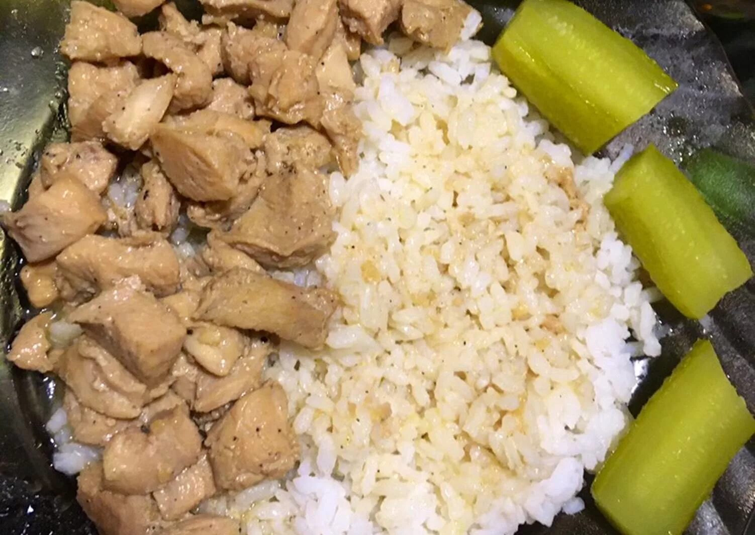 Рис с соевым соусом рецепт на сковороде. Рис с соевым соусом на гарнир. Рис с тофу и овощами. Рис с соевым соусом. Кимчи с рисом.