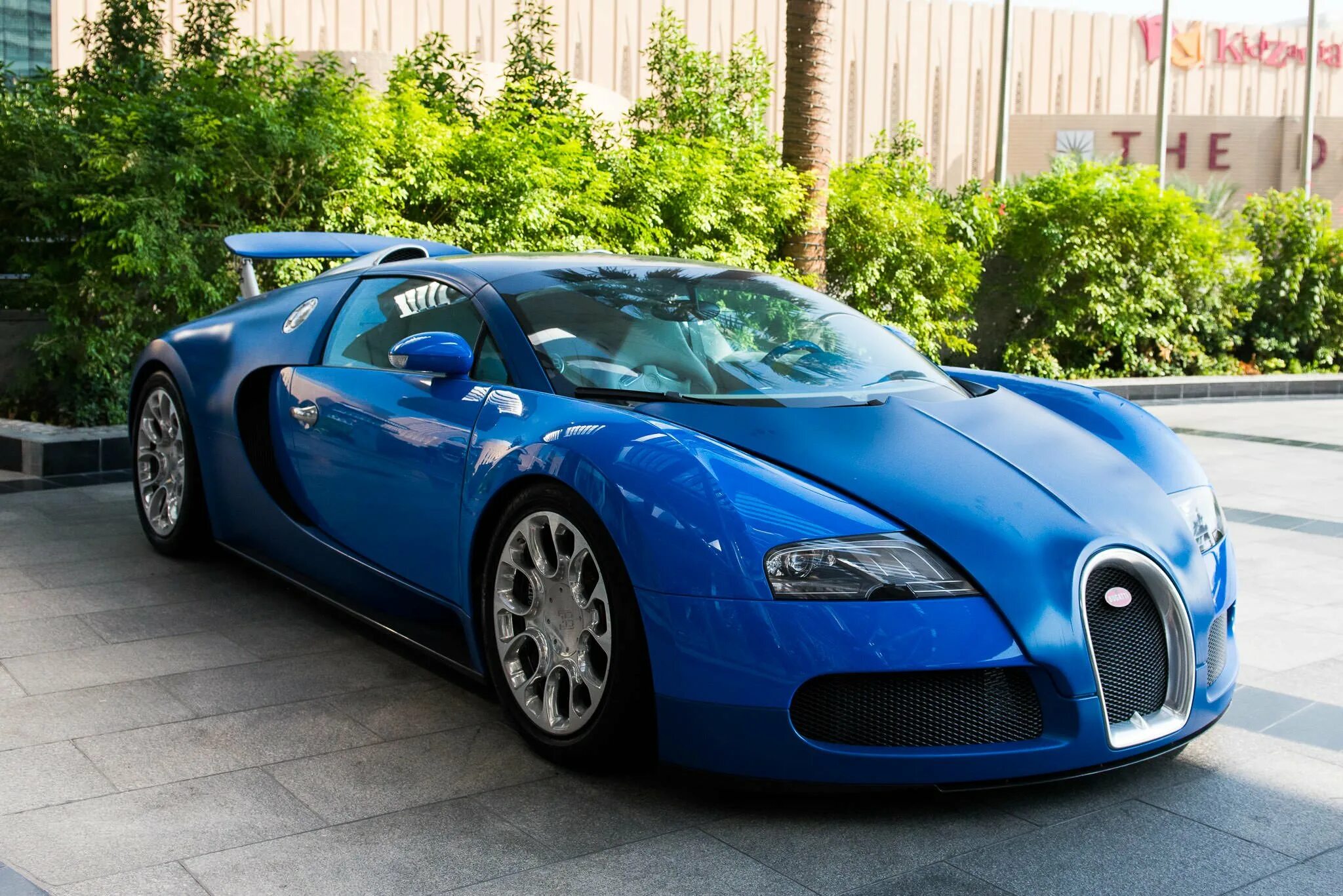 Bugatti centurion. Бугатти Вейрон. Bugatti Вейрон. Бугатти Вейрон 2000. Бугатти Вейрон 2001.