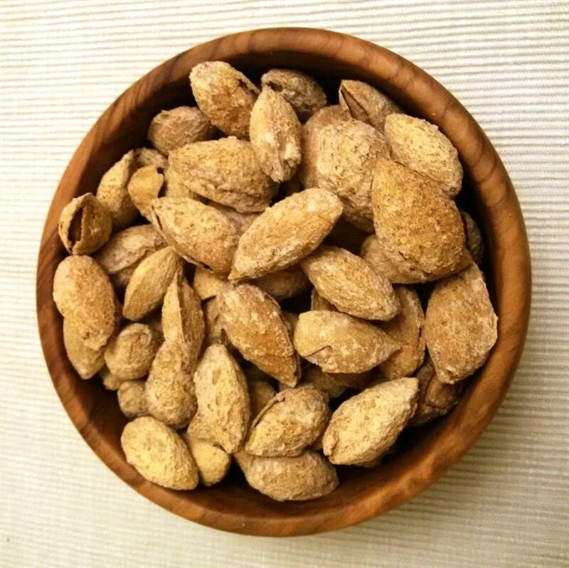 Миндаль орех. Миндаль бодом. Миндальный орех в кондитерском производстве. Миндаль со вкусом апельсина 1кг. Миндаль в скорлупе сорта.