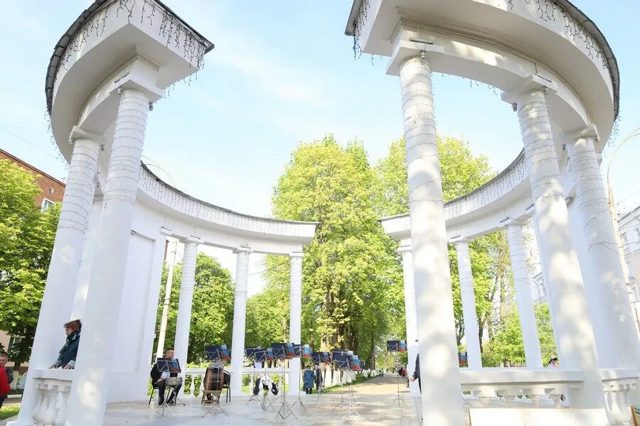 Г новомосковский московская. Ротонда Новомосковск Тульской области. Ротонда Новомосковск лето. Новомосковск Тульская область Ротонда фото. Ротонда Новомосковск зима.