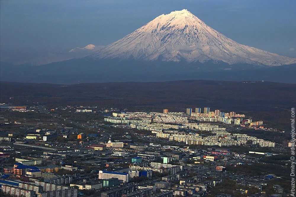 Население петропавловска. Петропавловск-Камчатский 2006. Петропавловск-Камчатский архитектура. Шанхай район Петропавловск-Камчатский. Петропавловск-Камчатский 2009.