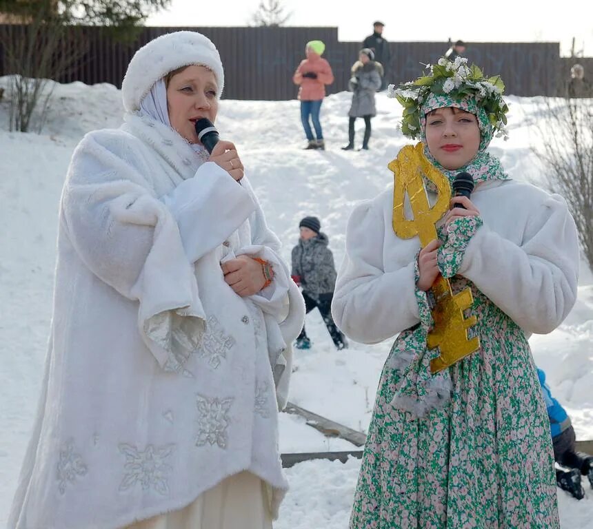 Погода в б мурте на 14. Большая Мурта Красноярский край. Большая Мурта Масленица. Большая Мурта праздники. Поселок большая Мурта Красноярский край.