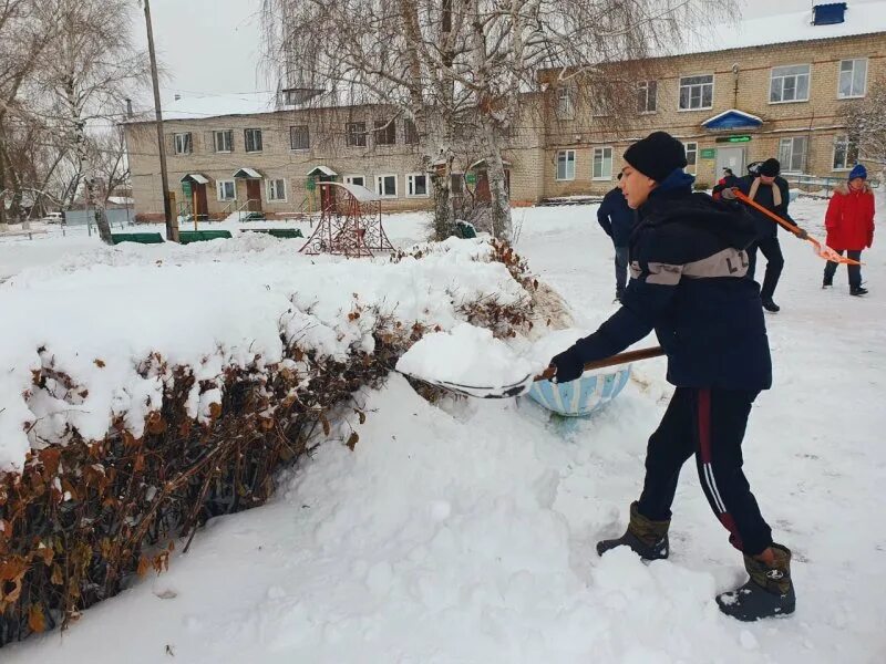 Выпал снег ребята