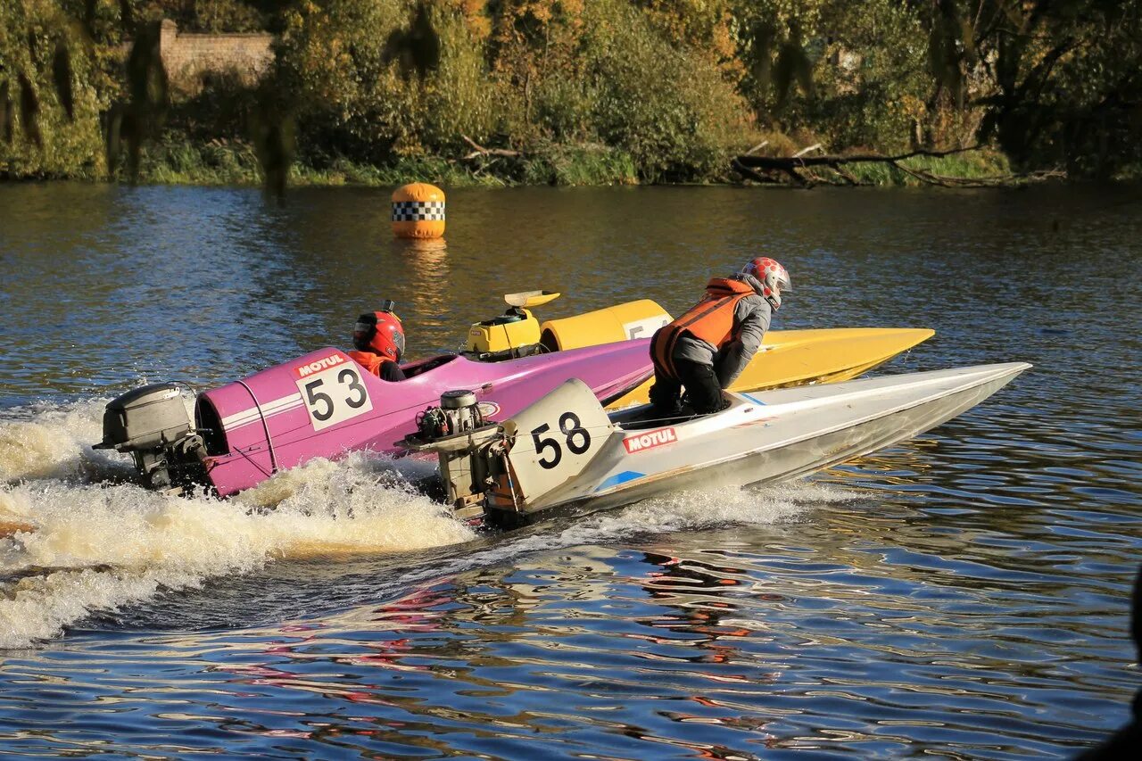 водномоторный спорт глиссера. водномоторный спорт глиссера. моторный спорт. скиф лодка гоночная. мотолодка gt-30 водно-моторный спорт.