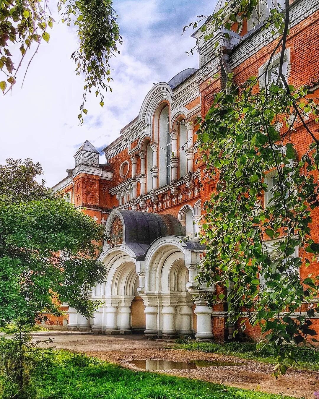 Троице-Сергиева пустынь Санкт-Петербург. Троицкая Приморская пустынь. Приморская Троице-Сергиева пустынь СПБ. Троицкая Сергиева Приморская пустынь в Стрельне. Прим св