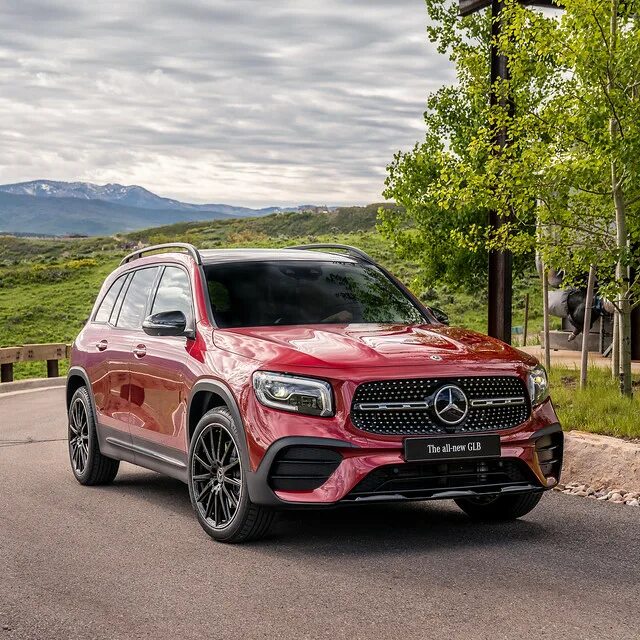 Mercedes-Benz GLB 200 Progressive 2023: Specs, Price