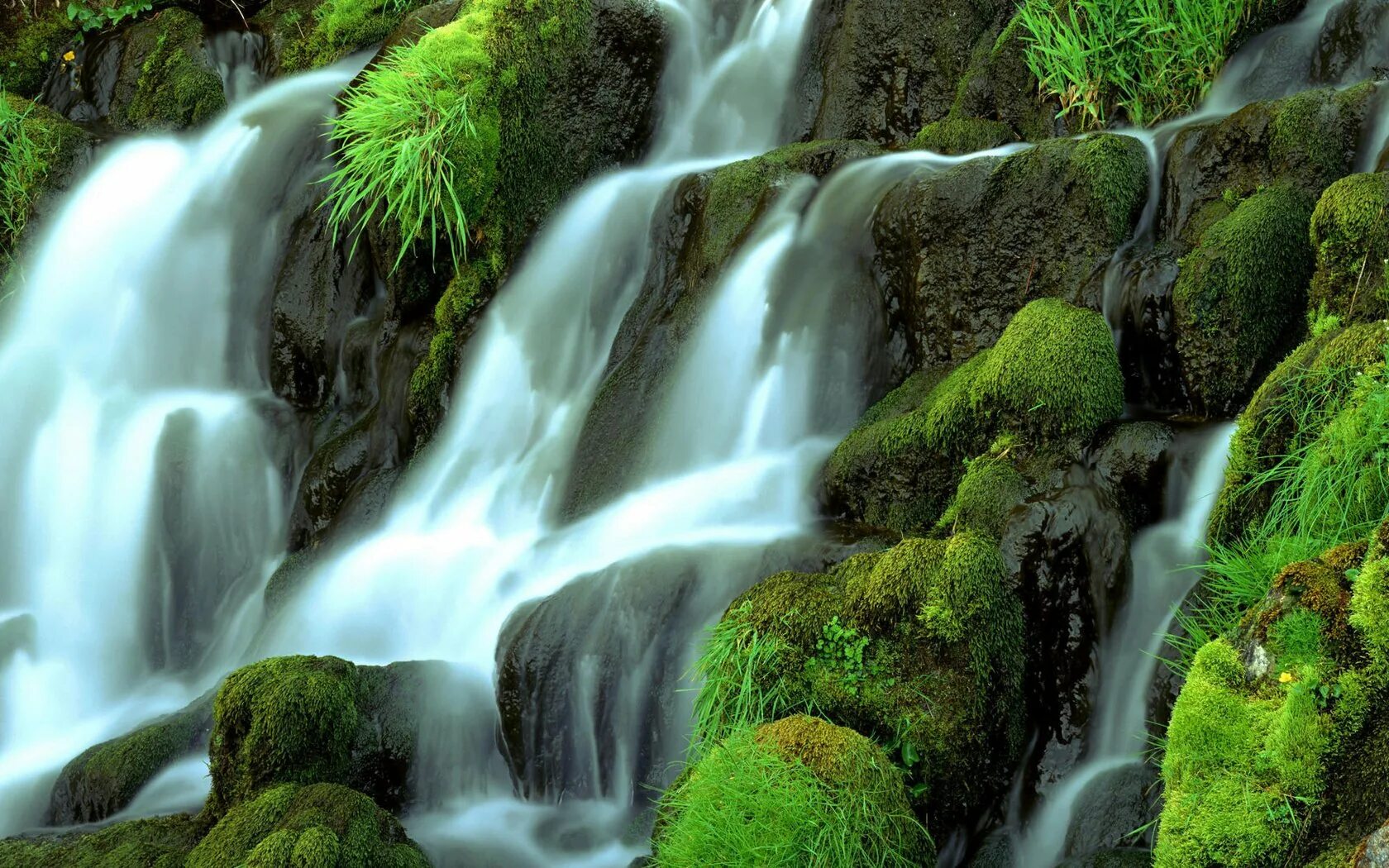 Бесплатные картинки на заставку телефона. Водопад спахэт. Водопад Бигэр. Живая природа водопады. Живые водопады.