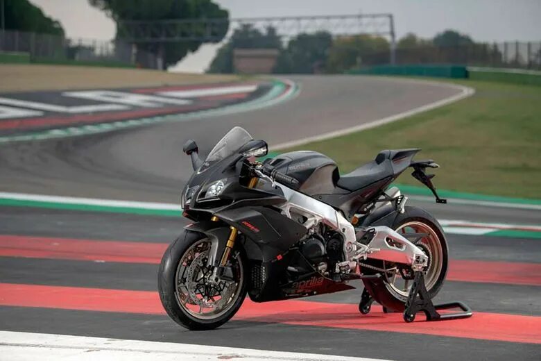 Nastavnik rsv. Aprilia rsv4 factory. априлия rsv4 2025. rsv4 1100. aprilia rsv.