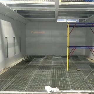 Пола камера