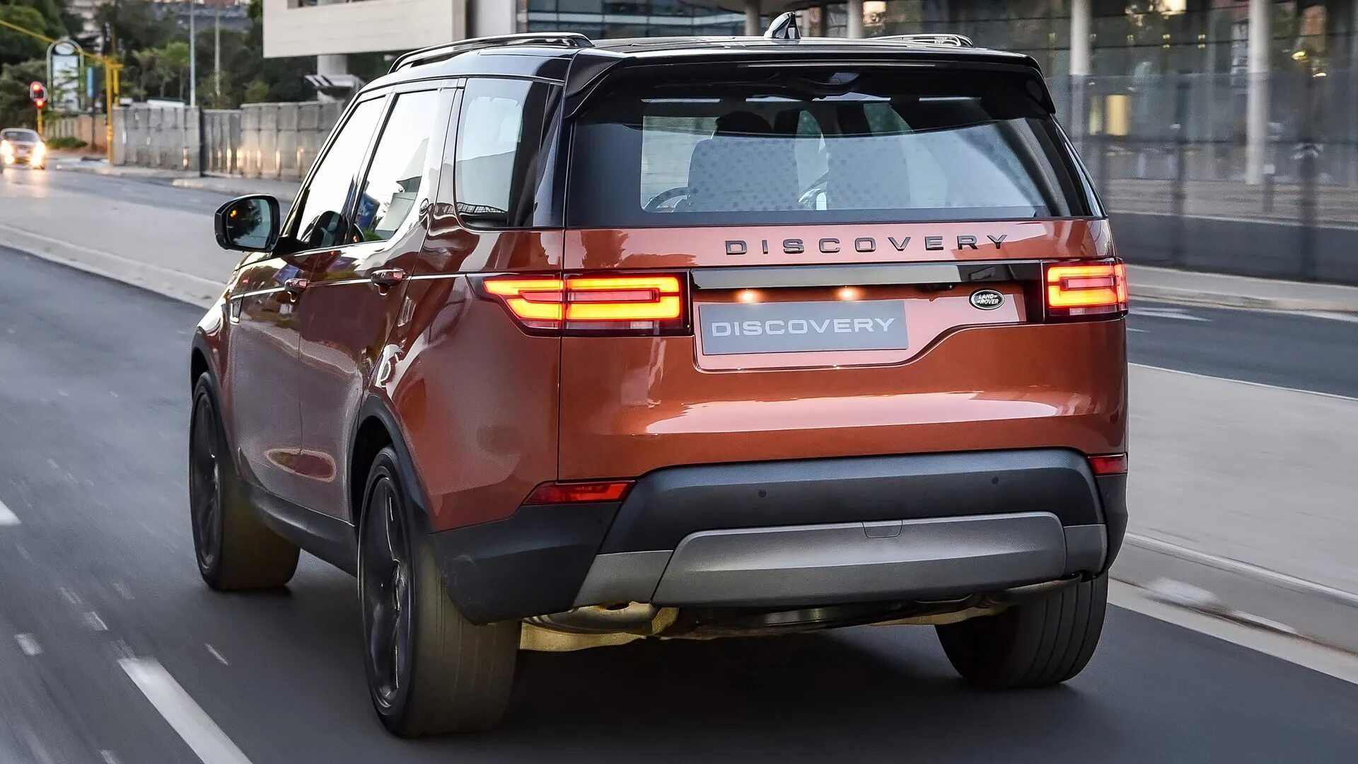 Land rover discovery 5 first edition. Дискавери 4 блэк эдишн. Land rover discovery 5 2023. Discovery 4 2016. Дискавери спорт 2017.