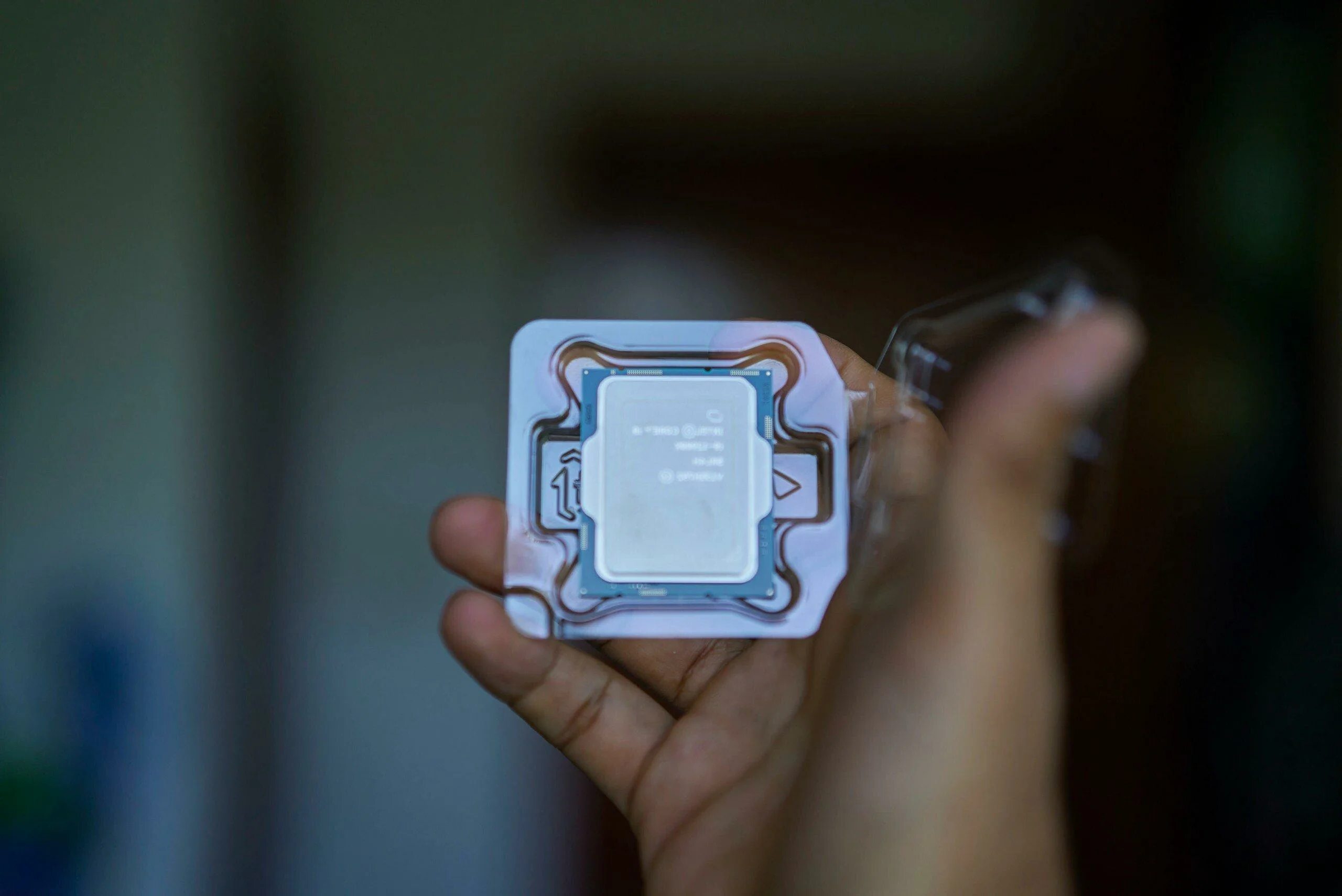 Intel Core 13-го поколения. Core i9. Intel представила процессоры Core 13-го поколения лого. 10 Ядерные процессоры Intel.