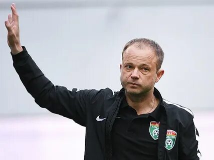 Парфенов футболист