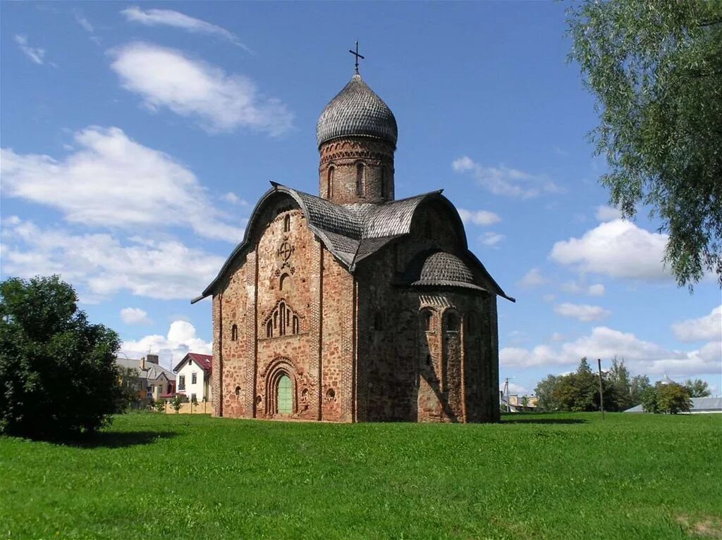1 каменная церковь. 1 каменная церковь