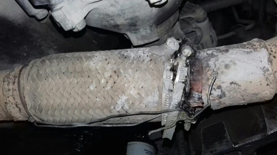 Нужна гофра глушителя на гранде? - Jeep Grand Cherokee (WJ), 4,7 л, 2001 года тю