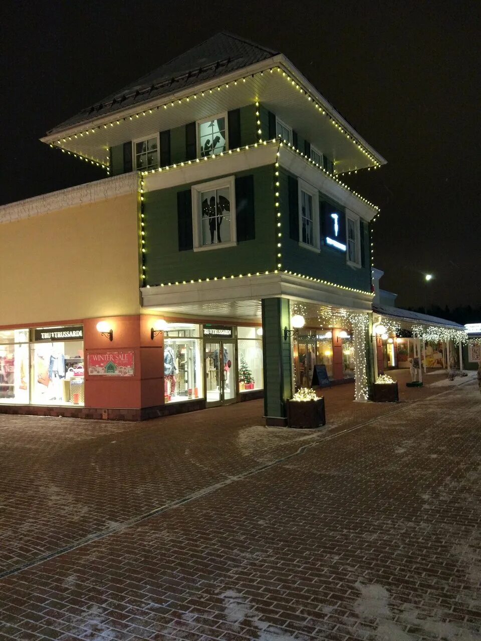 Москва лапшинка д 8 д. Пос. Тц внуково outlet village. Москва, поселок московский, дер. Лапшинка.