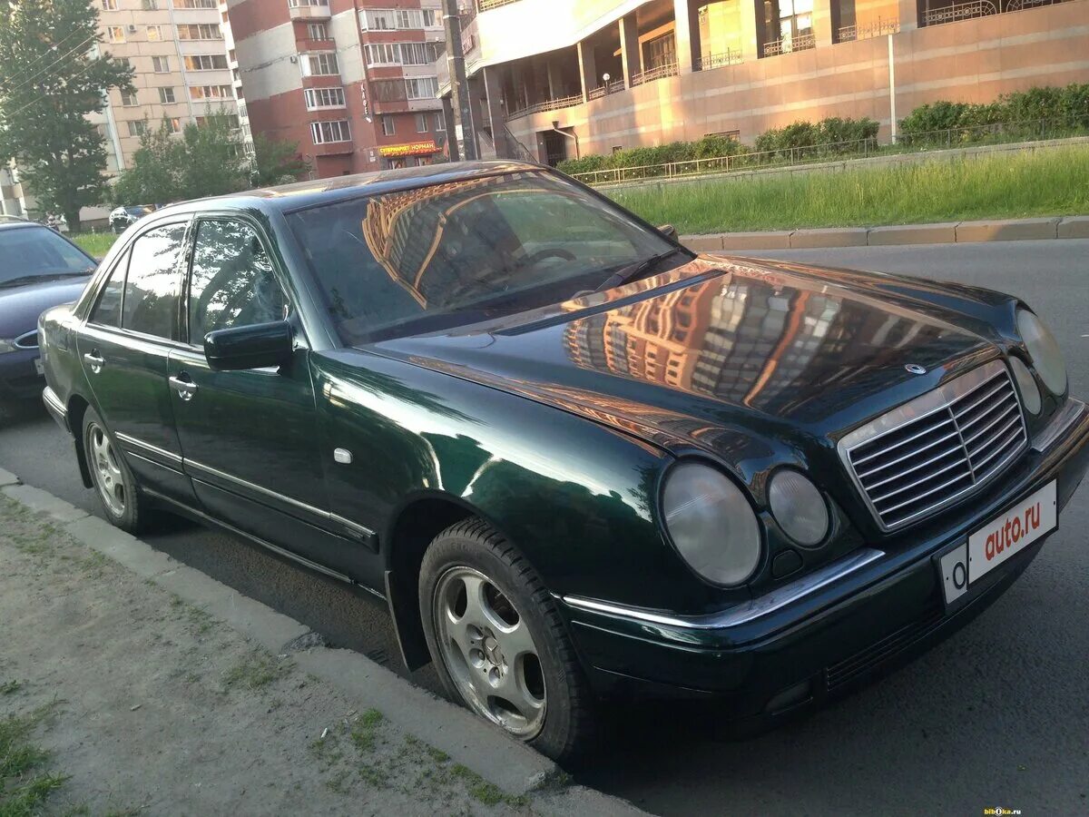 Купить мерседес 1998 года. Mercedes Benz 210 1998. Мерседес 1998. Мерседес е240 1998. Мерседес е280 1998.