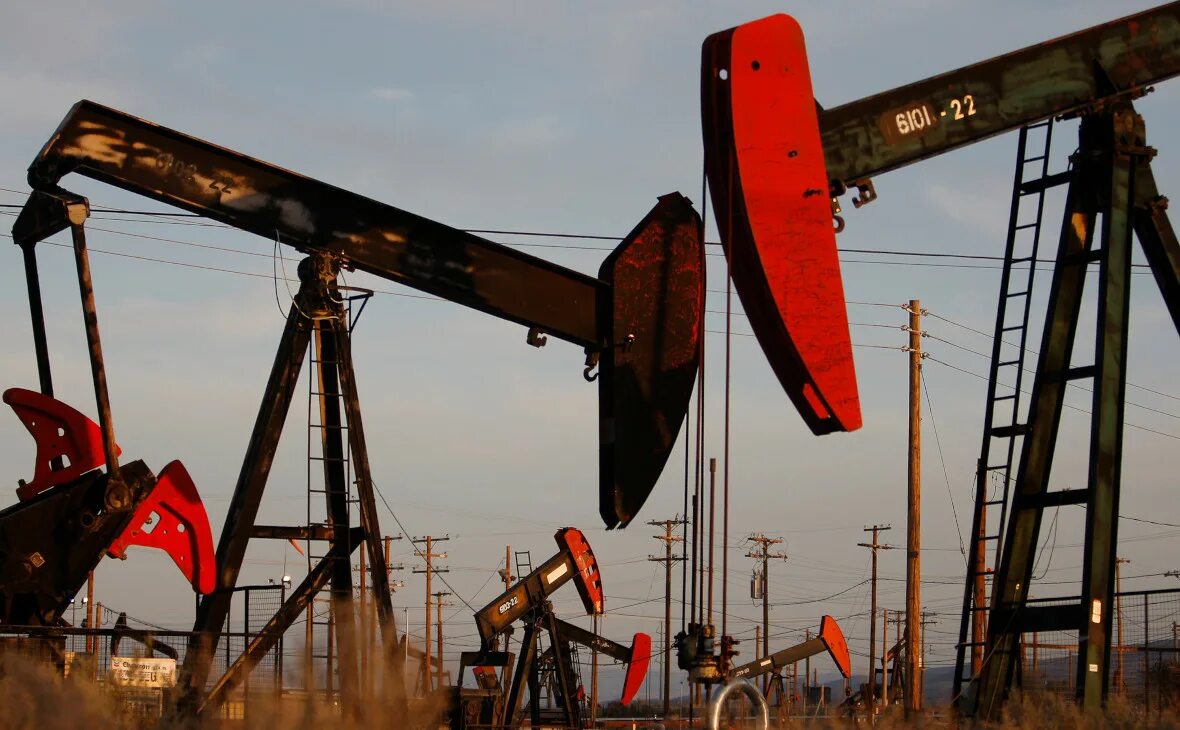 Нефть падает в цене сегодня. Нефть. добыча нефти и газа. добыча нефти в сша. нефтяное месторождение.