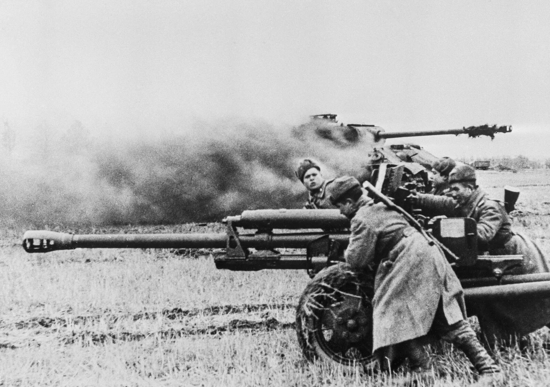 вов 85 мм зенитная пушка. 152-мм гаубица-пушка мл-20м. батарея гаубиц «мл-20»,. советская артиллерия вов 1941-1945. 122-мм гаубица м-30 вов.