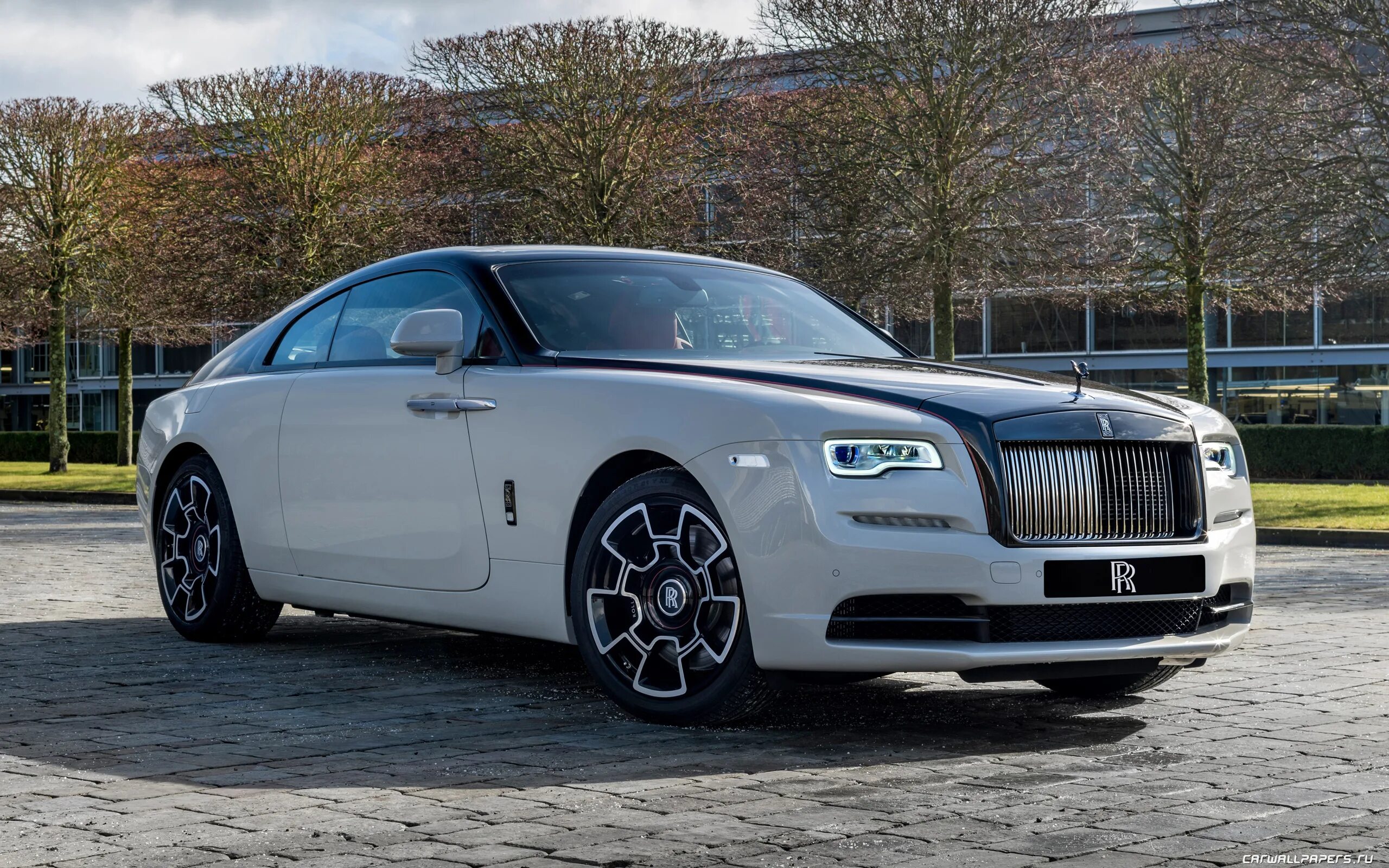 Ала автомобиля. Rolls Royce Wraith 2022. Rolls-Royce врайт. Роллс Ройс Wraith 2021. Rolls Royce Wraith.