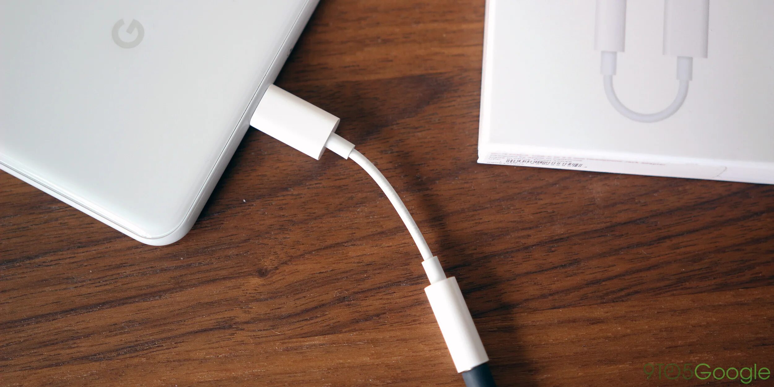 Наушники apple type c. Apple USB-C to 3.5 mm Headphone Jack Adapter. Apple USB C to Headphones Jack Adapter. Переходник для стилуса Эппл. Зарядка для стилуса Apple.