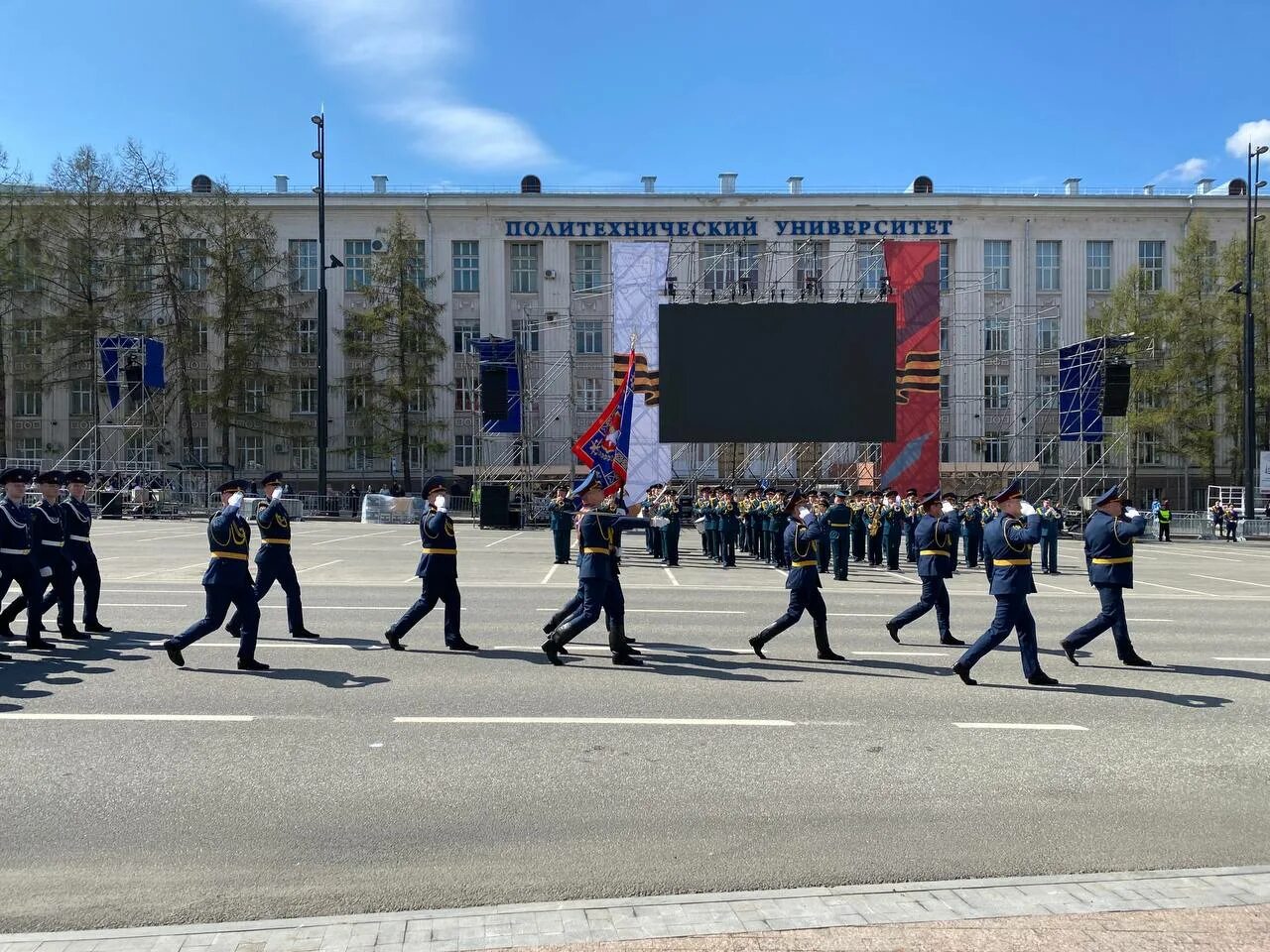 Пермский парад. Парад Победы Пермь. Парад Пермь 2022. Парад Победы 9 мая Пермь. 9 Мая Пермь 2022.