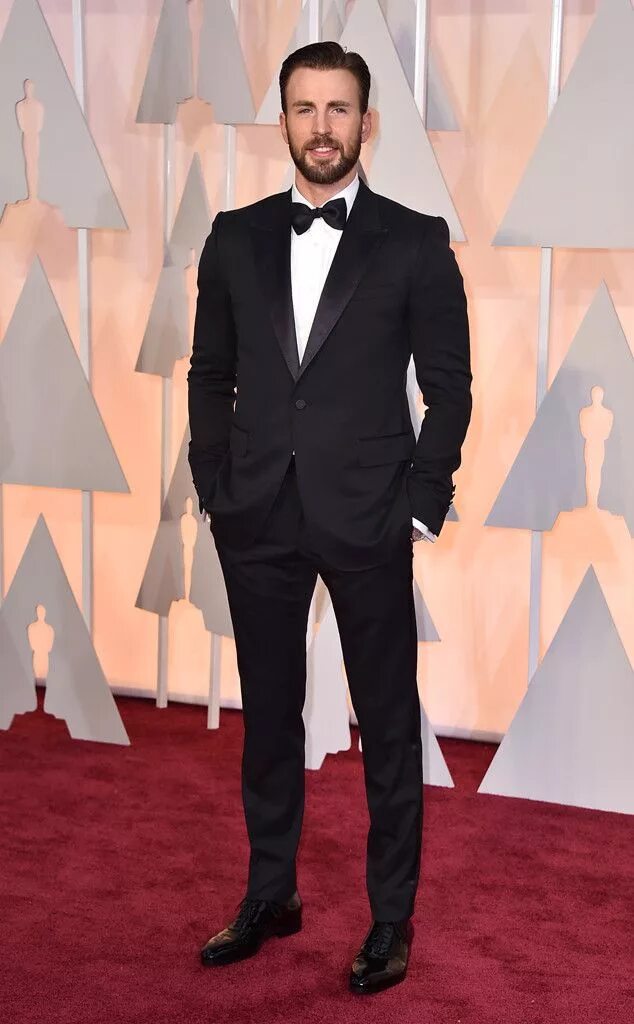 Костюмы голливуда. Криштиану роналду в костюме. Justin timberlake oscar 2017. Брэд питт оскар 2020. Оскар 2014 мэттью макконахи.
