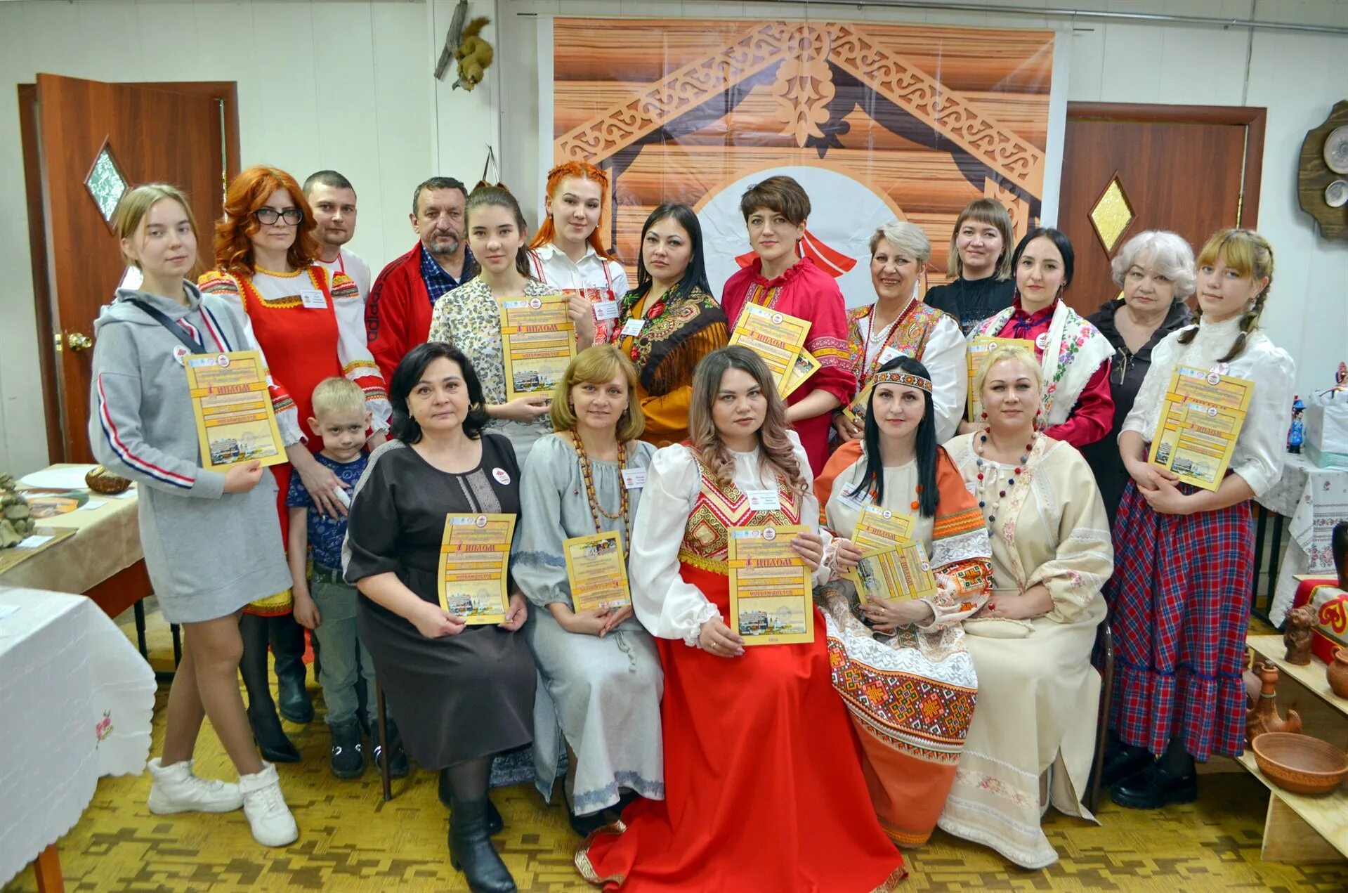Тулун город. Каменоломни председатель женсовета. Новости тулуна сайт. Дк кристалл тулун. Новости тулуна сайт.
