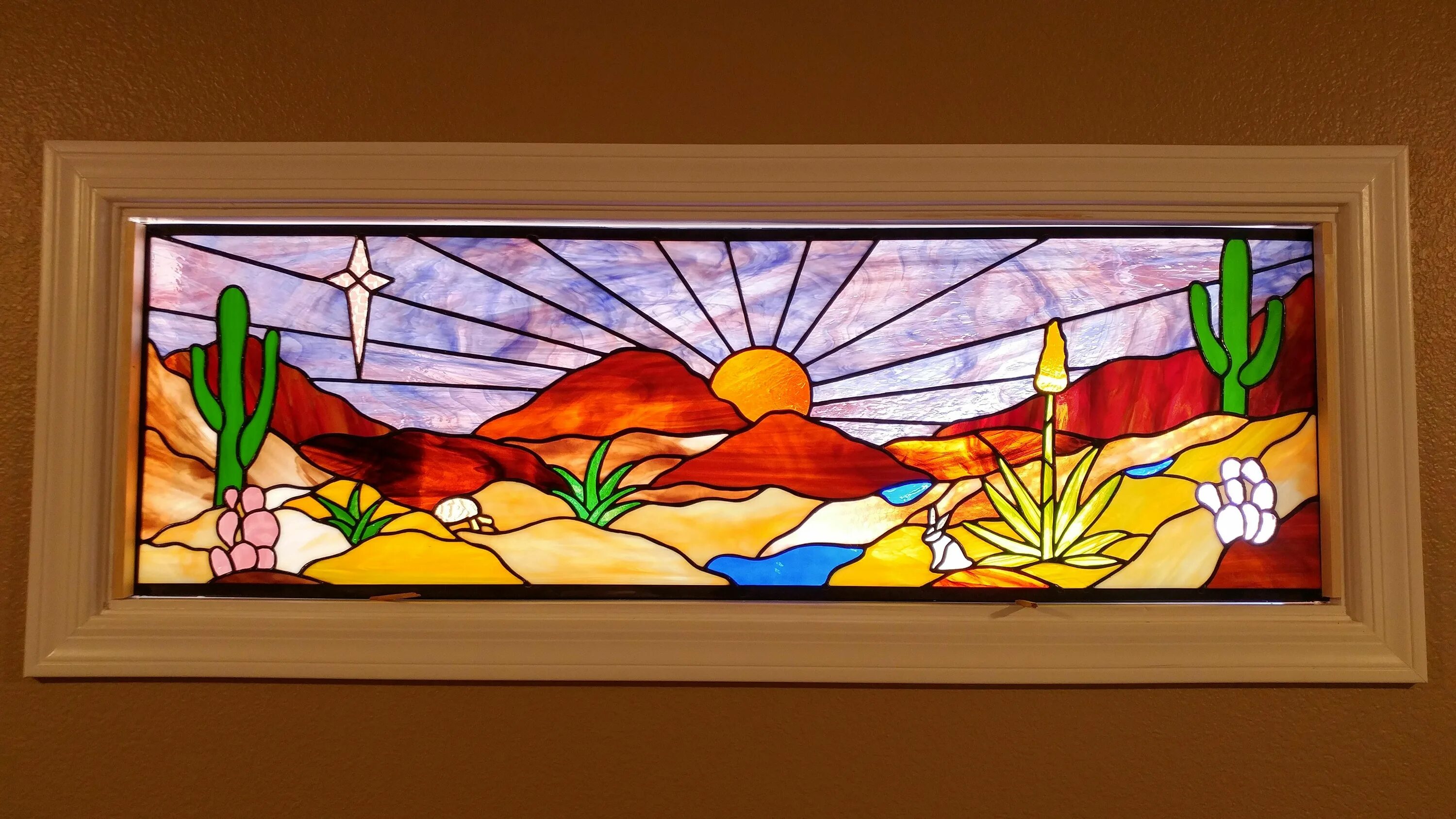 Витражи на стекле. Витражи макиша. Картинки на стекла. Витражи на стекле. Витраж по стеклу.