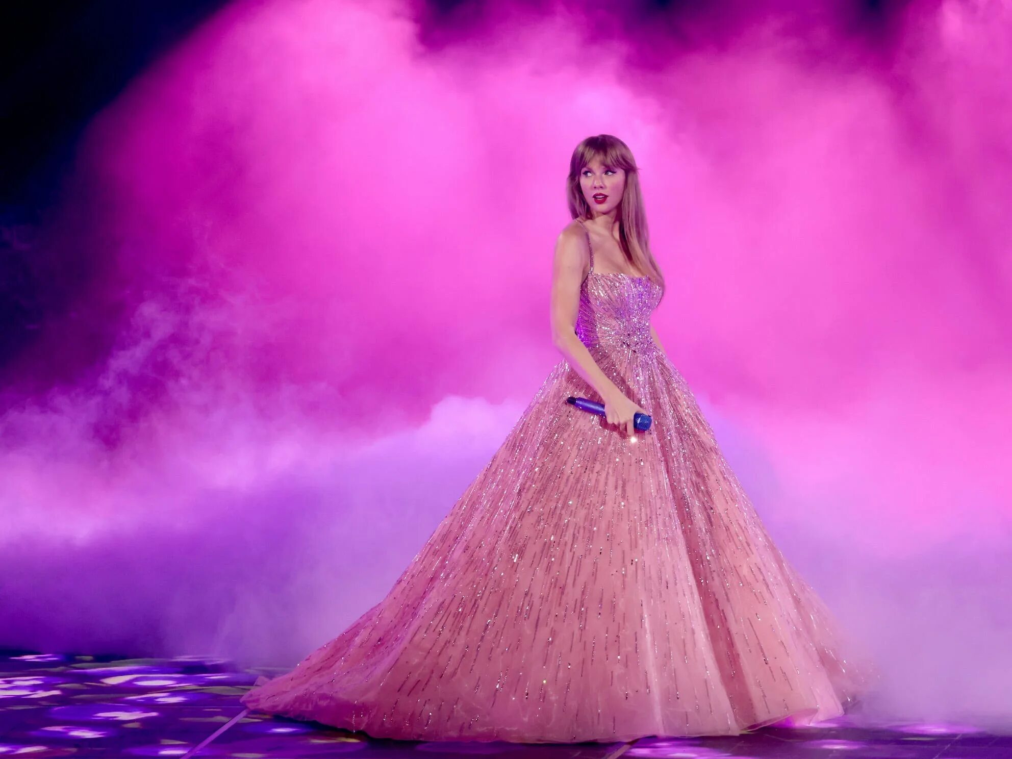 Swift tour. Тейлор свифт фото 2025. тейлор свифт the eras tour. taylor swift - enchanted (taylor&#039;s version). taylor swift speak now taylor&#039;s version.