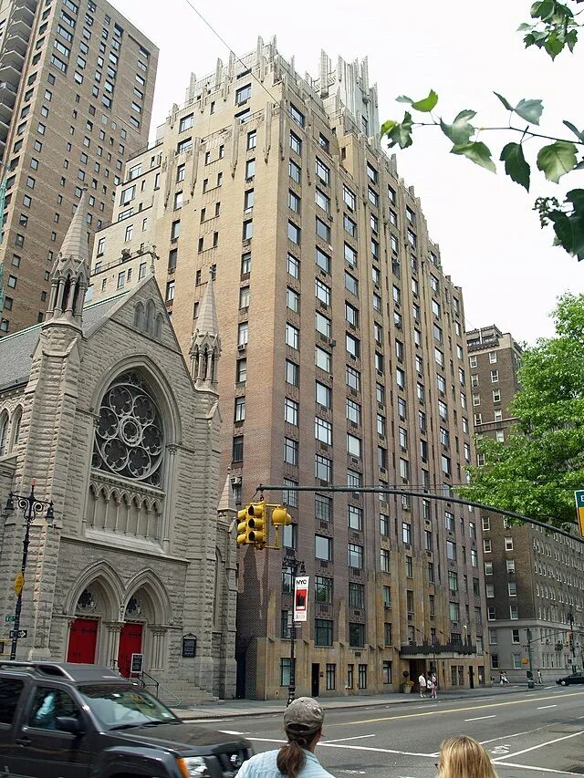 Ghostbusters building. 55 central park west охотники за привидениями. 55 централ парк-вест. 55 central park west, new york. Квартиры верхний вест сайд нью йорк.