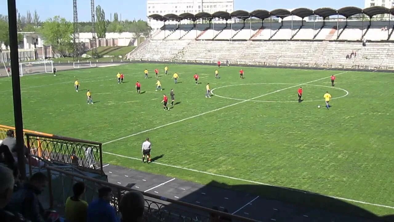 Хоккейный клуб химик северодонецк фото. Фк ссср эмблема. Химик (футбольный клуб, северодонецк). Химик северодонецк. Стадион химик северодонецк.