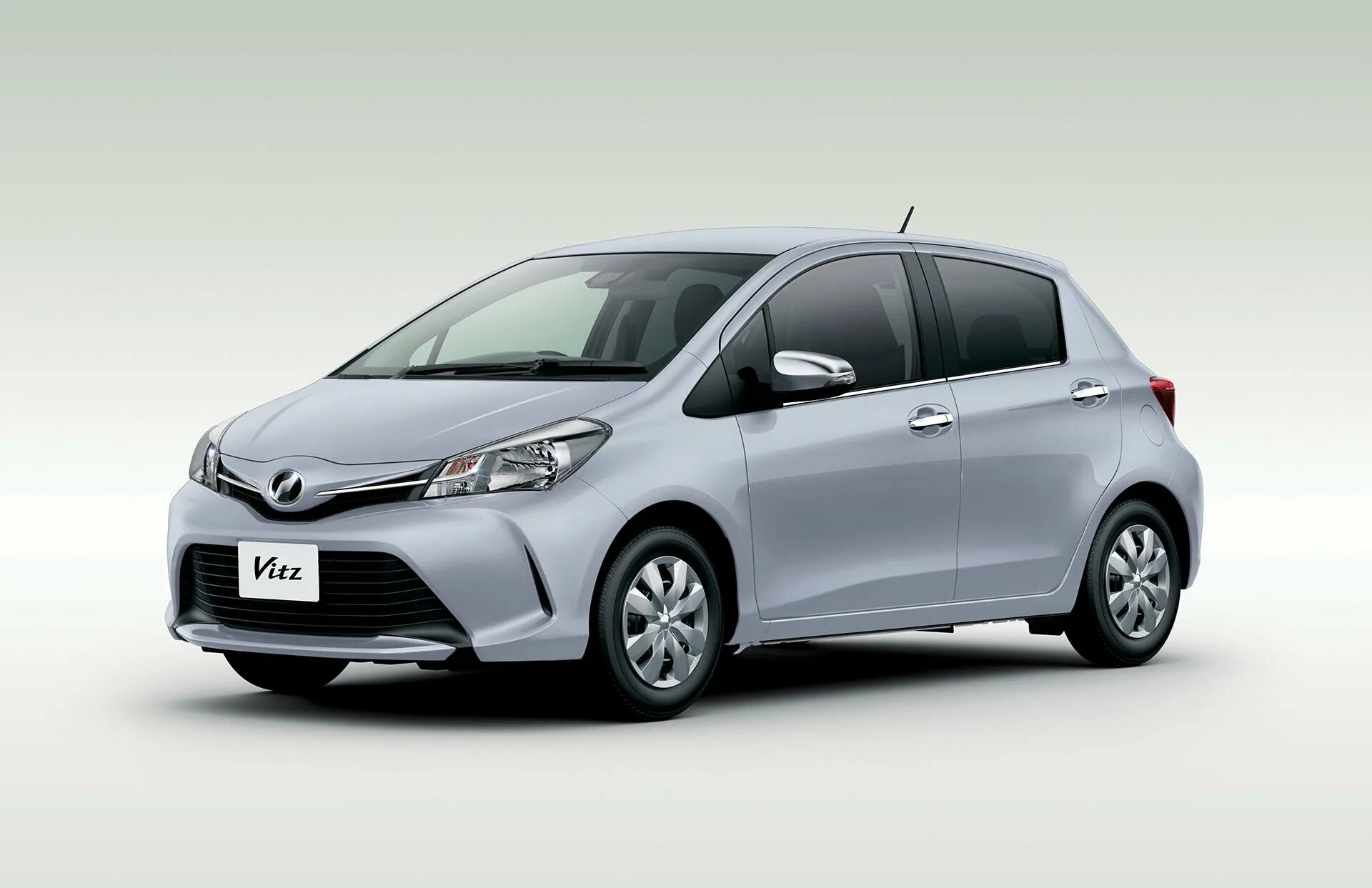 Toyota Vitz 2016. Тойота Витз 2022. Toyota Витц 2016. Toyota Vitz 2023г. Витц 2014 года