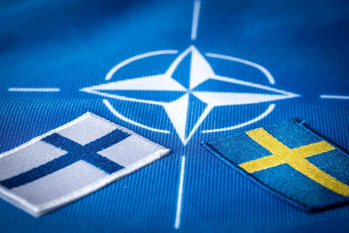 Нато санкт петербург. Швеция в НАТО. Швеция НАТО флаг. Швеция и Финляндия вступление в НАТО. Турция Швеция НАТО.
