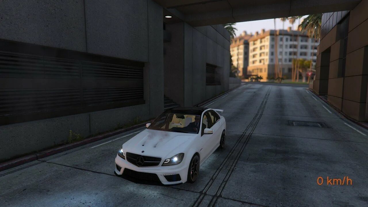 Моды на гта 5 mercedes benz. Mercedes cls gta 5. Мод на гта 5 мерседес w220. Gle coupe gta 5. Мерседес gle купе.