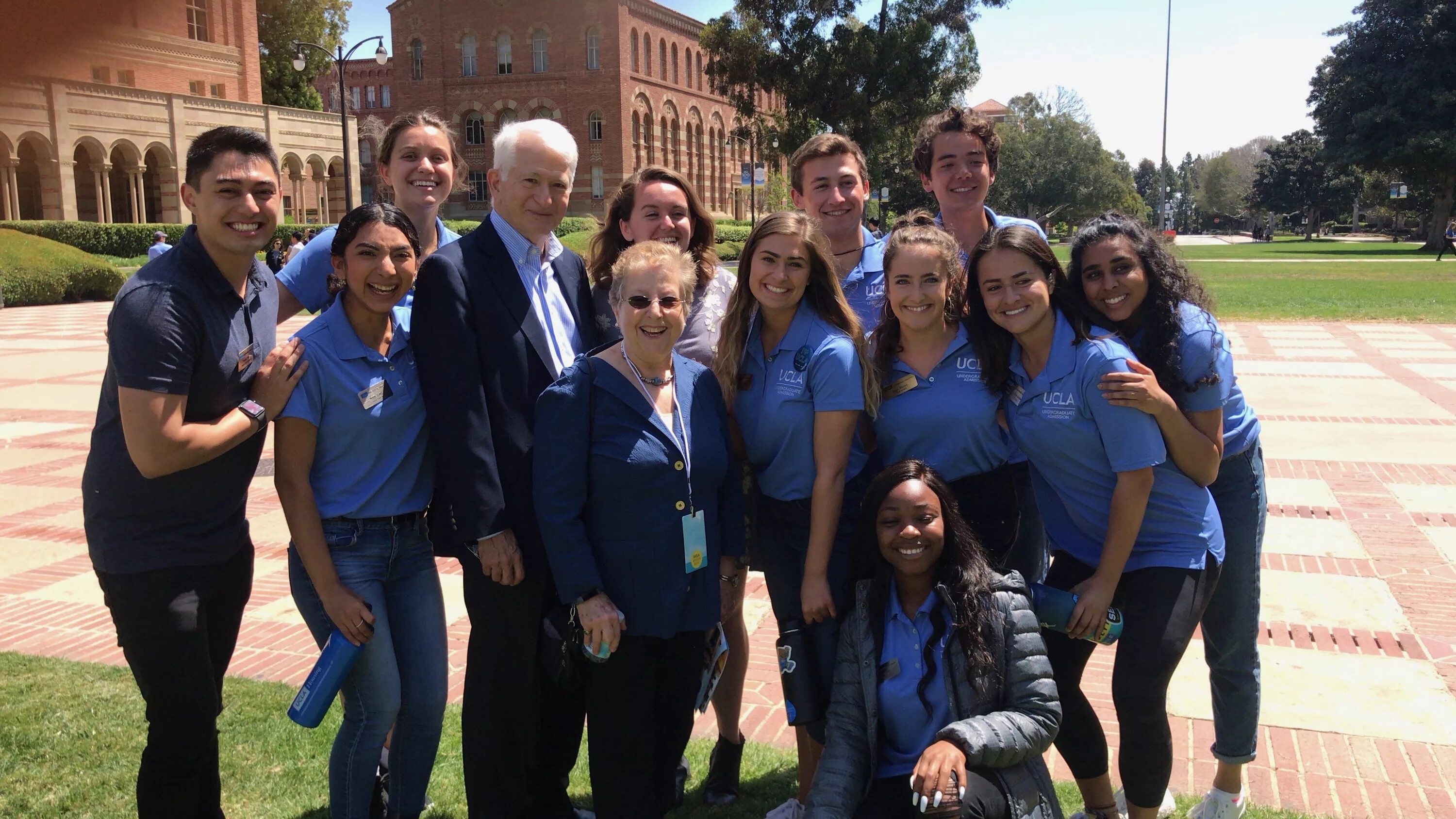 Ucla. Университет ucla лос анджелес факультеты. калифорнийский университет преподаватель розман. ucla университет философский. выпускники ucla.
