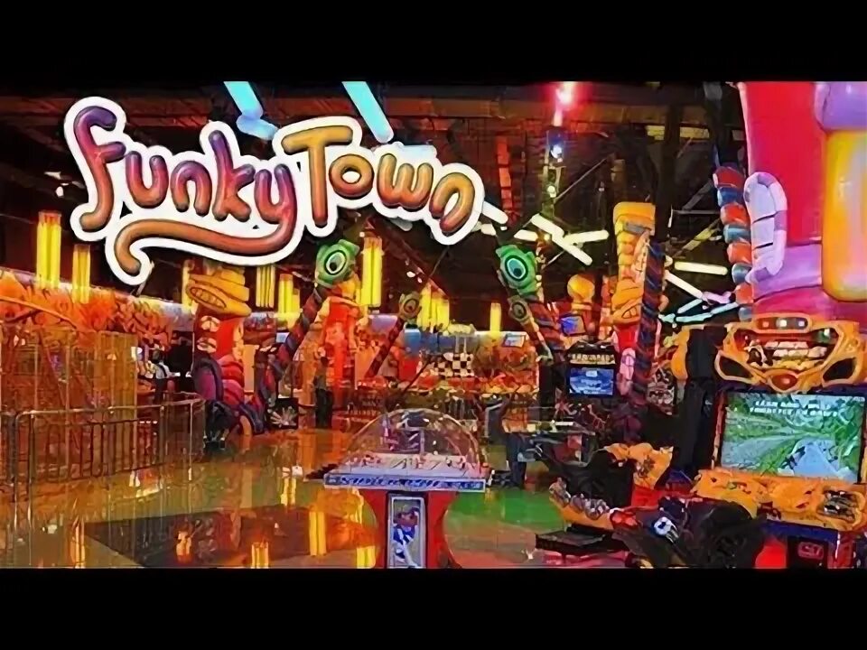 Фанкитаун картель. Премьер рязань funky town. Фанки таун пермь. Фанки таун игровые автоматы. Фанки таун новосибирск в сан сити.