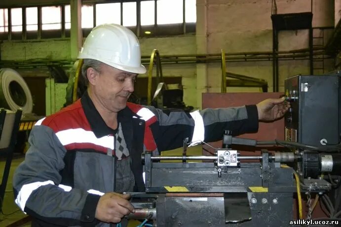 Путь игорь александрович рязанский трубный завод. Гк демидов рязань. Рязанский трубный завод давлеканово директор. Рязанский трубный завод рязань. Рязанский трубный завод давлеканово директор.