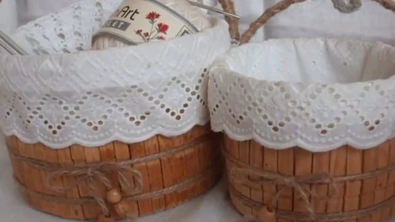 Корзина из пластикового ведра. Корзинка из пластикового ведерка. Корзинка из ведерка. Корзины из пластиковых ведерок. Корзинка из пластикового ведерка.