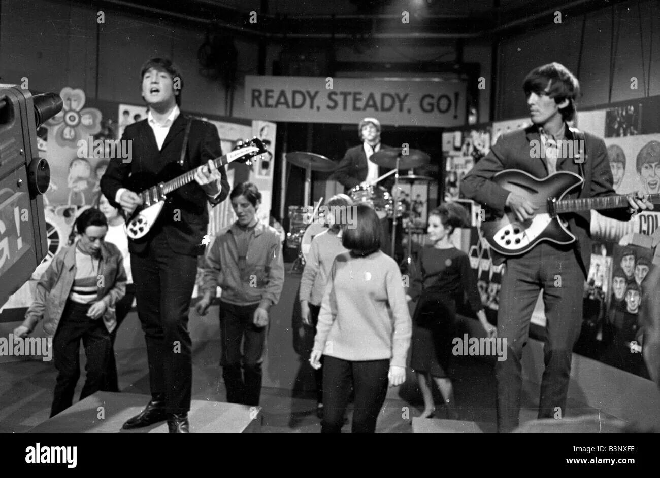 Ready steady перевод. Ready steady go 1964 Beatles. Beatles on ready steady go. Ready, steady, go!. The Beatles ready steady go 1964 photo.