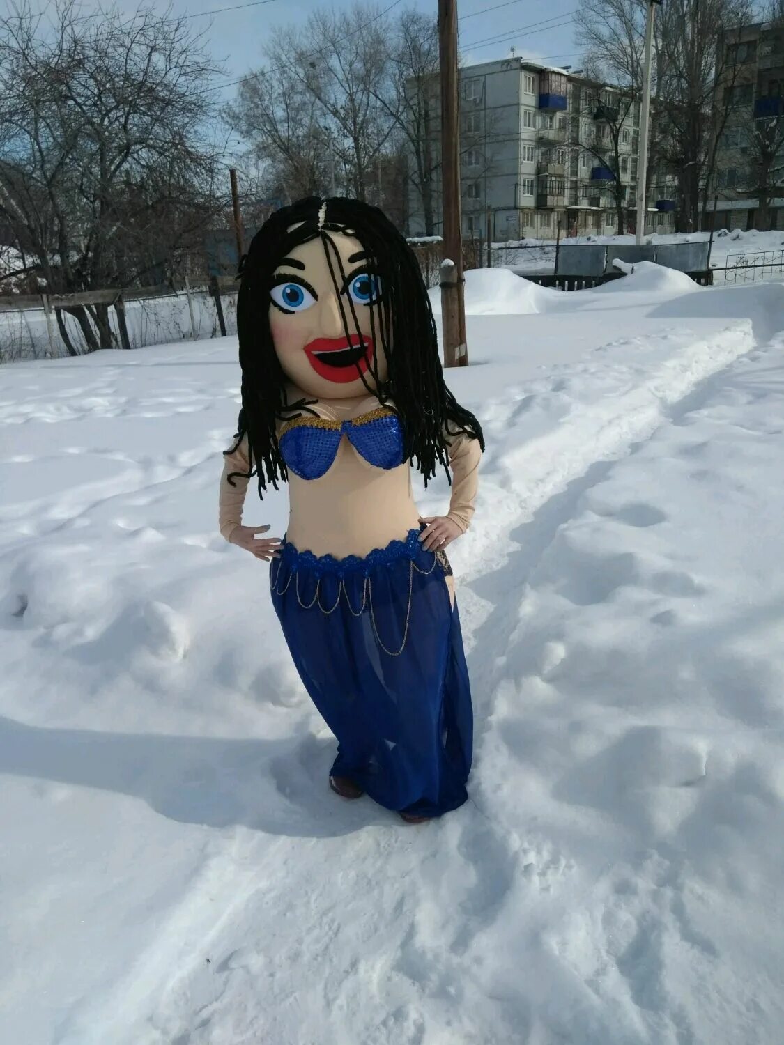 Ростовая кукла девушка. Ростовая кукла девушка
