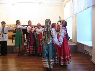 Со вьюном я хожу хор