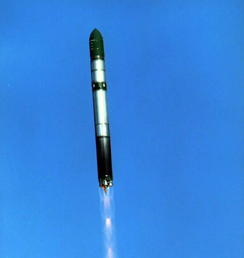 Ракета сс. Р-36м баллистическая ракета. Р-36м "Воевода". Ракета р-36м сатана. Межконтинентальная баллистическая ракета р-36м2 «Воевода».