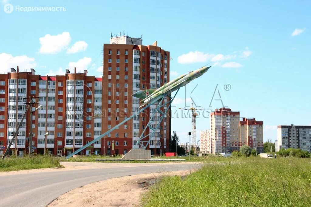 высший пилотаж 2 гатчина. памятник самолету на аэродроме гатчина. гатчина микрорайоны. гатчина аэроклуб. гатчина аэродром новый.