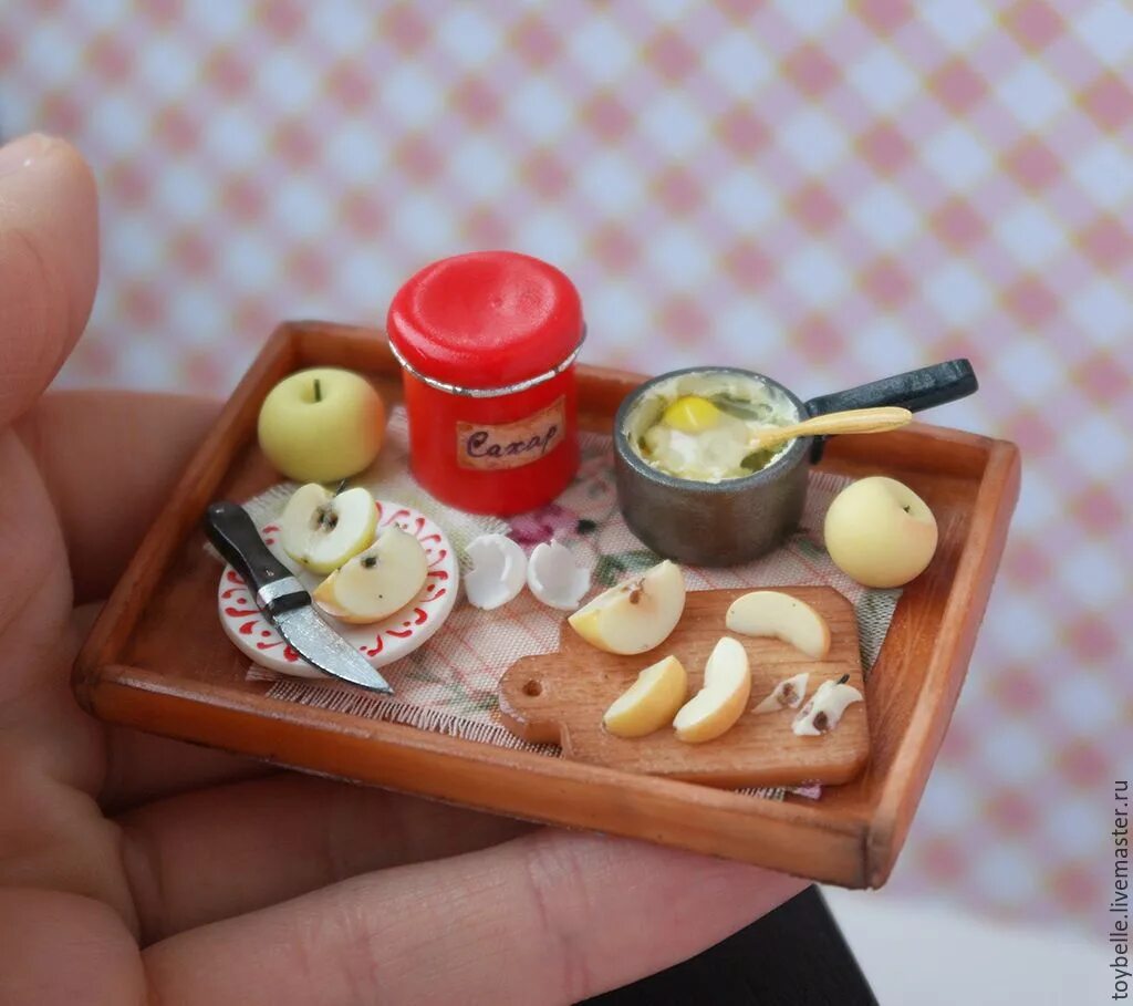 Игрушка мини еда. Продукты для Барби из полимерной глины. Миниатюрная еда для кукол. Миниатюра из полимерной глины. Миниатюрные продукты для кукол.
