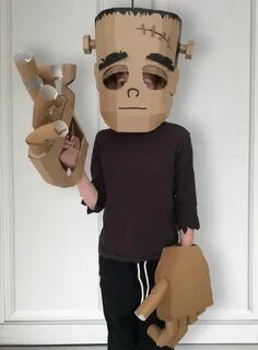 Голова из картона